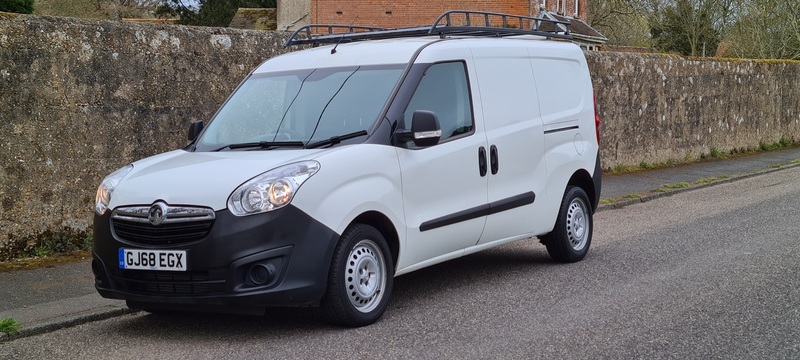 VAUXHALL COMBO