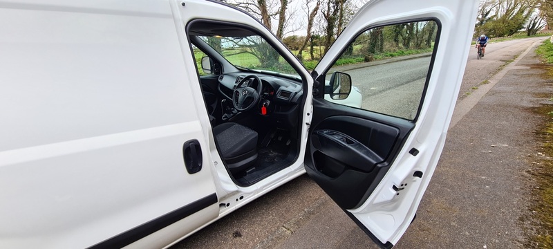 VAUXHALL COMBO