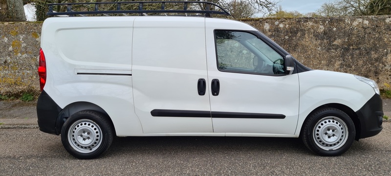 VAUXHALL COMBO