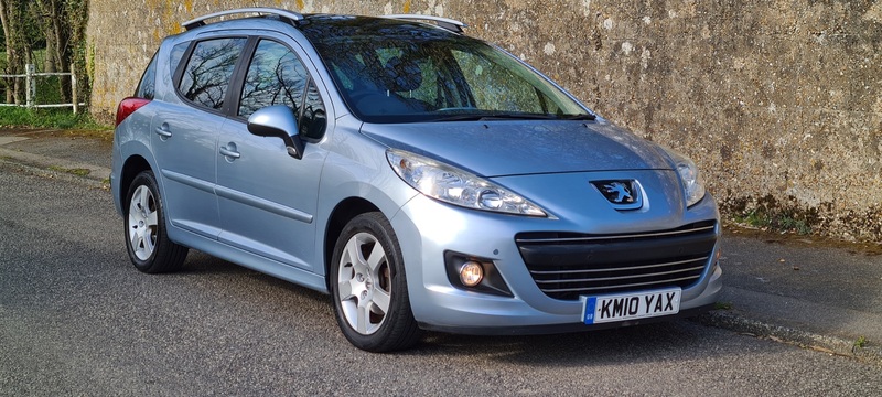 PEUGEOT 207