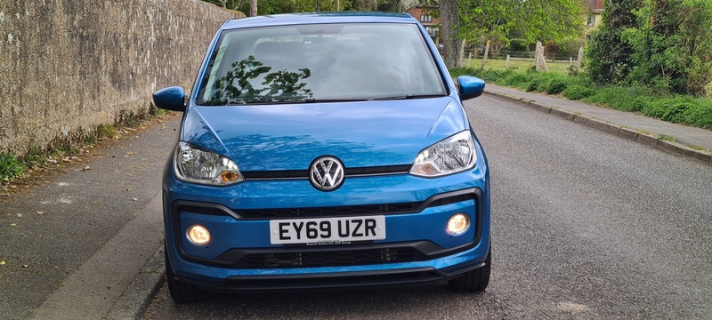 VOLKSWAGEN UP