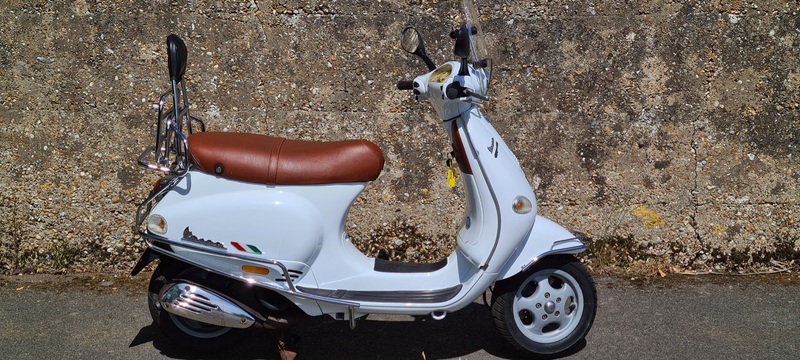 PIAGGIO Vespa