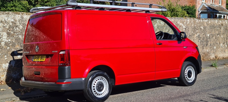 VOLKSWAGEN TRANSPORTER