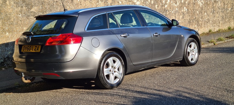 VAUXHALL INSIGNIA