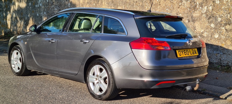 VAUXHALL INSIGNIA