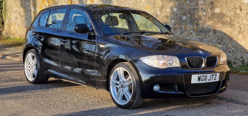 BMW 1 SERIES