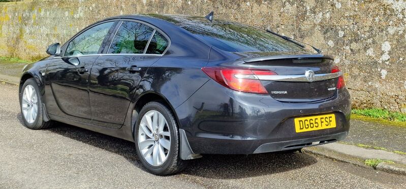 VAUXHALL INSIGNIA