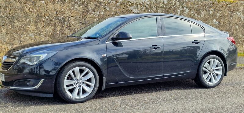 VAUXHALL INSIGNIA