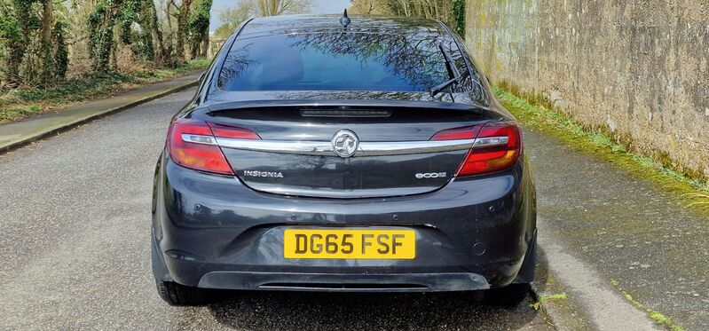 VAUXHALL INSIGNIA