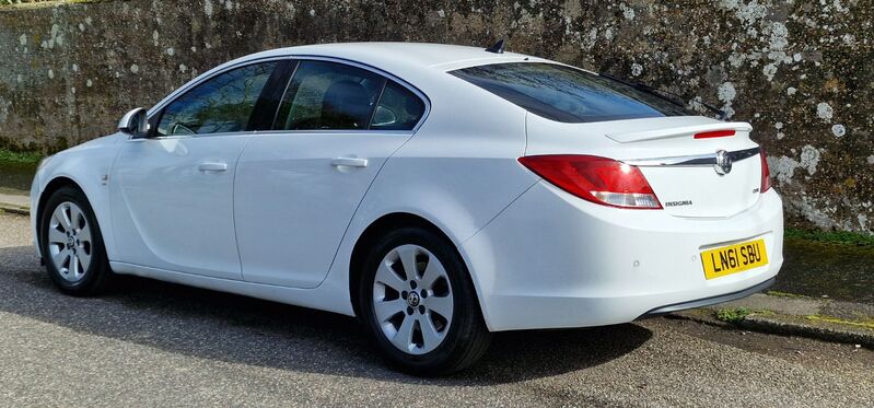 VAUXHALL INSIGNIA