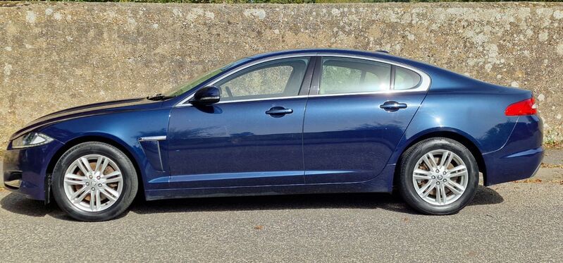 JAGUAR XF