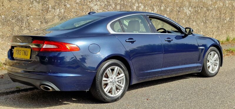 JAGUAR XF